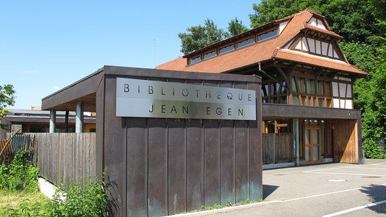 la bibliothèque Jean Egen