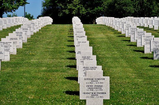 le cimetière militaire allemand de Bergheim