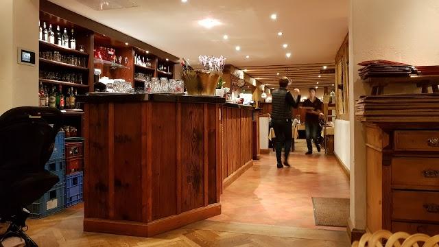 Restaurant A La Charrue