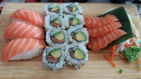 Yoshi Sushi
