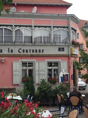 A La Couronne